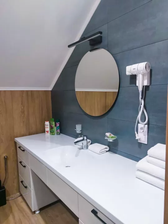 Номер «Люкс Комфорт» в коттеджах в санатории «Вилла Арнест» в Кисловодске - фотография