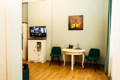 Номер «Люкс Комфорт София» в санатории «Вилла Арнест» в г. Кисловодске - фотография