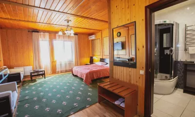 Номер улучшенный однокомнатный 1 категории в санатории Вилла Арнест в городе Кисловодске - фотография