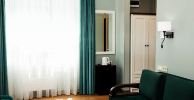 Номер «Люкс Комфорт» в санатории «Вилла Арнест» в г. Кисловодске - фотография